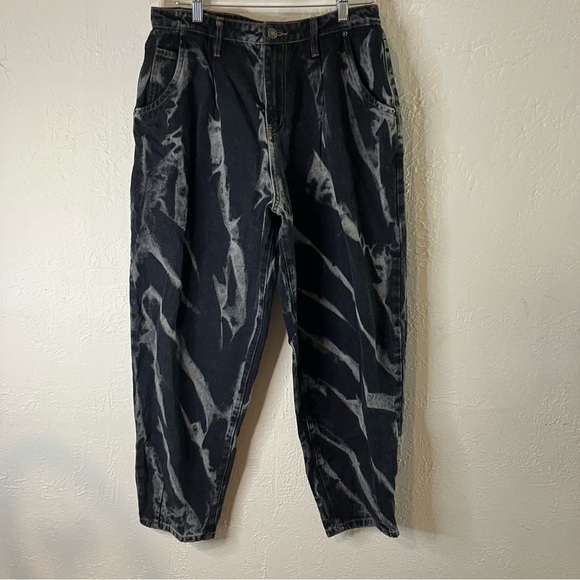 Lioness On My Way Black Tie Dyed High Waisted Mom Jeans - Picture 4 of 12